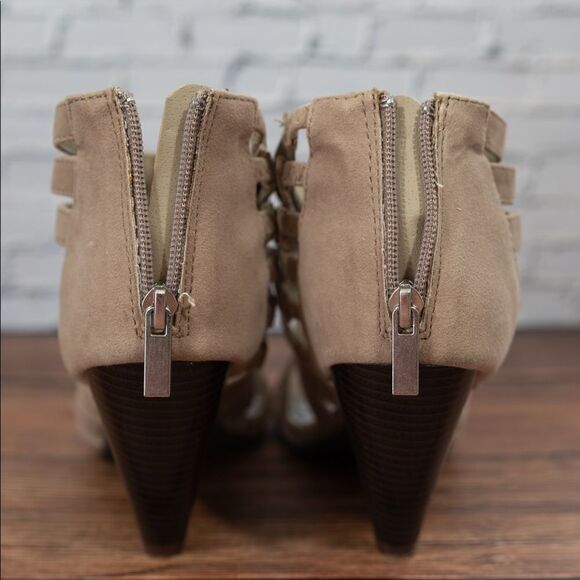 BAMBOO brand heels - Picture 8 of 9